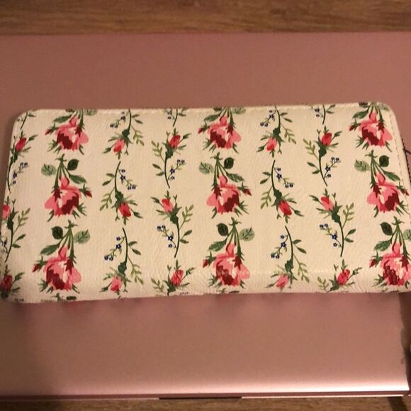 Xoxo zipper wristlet wallet floral - Picture 5 of 9